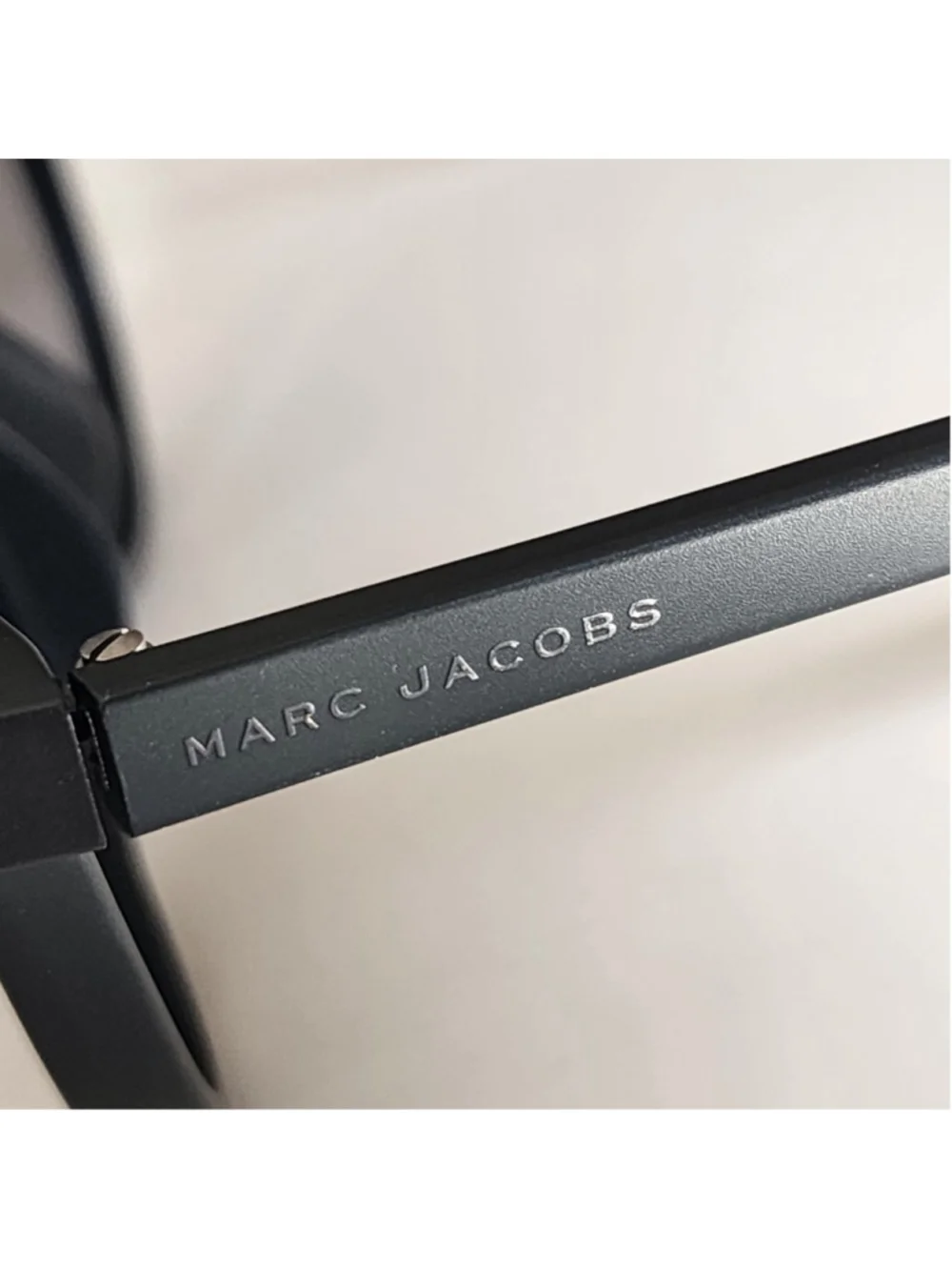 MARC JACOBS 107/SDRDGY Black Round Unisex Sunglasses - Picture 7 of 7